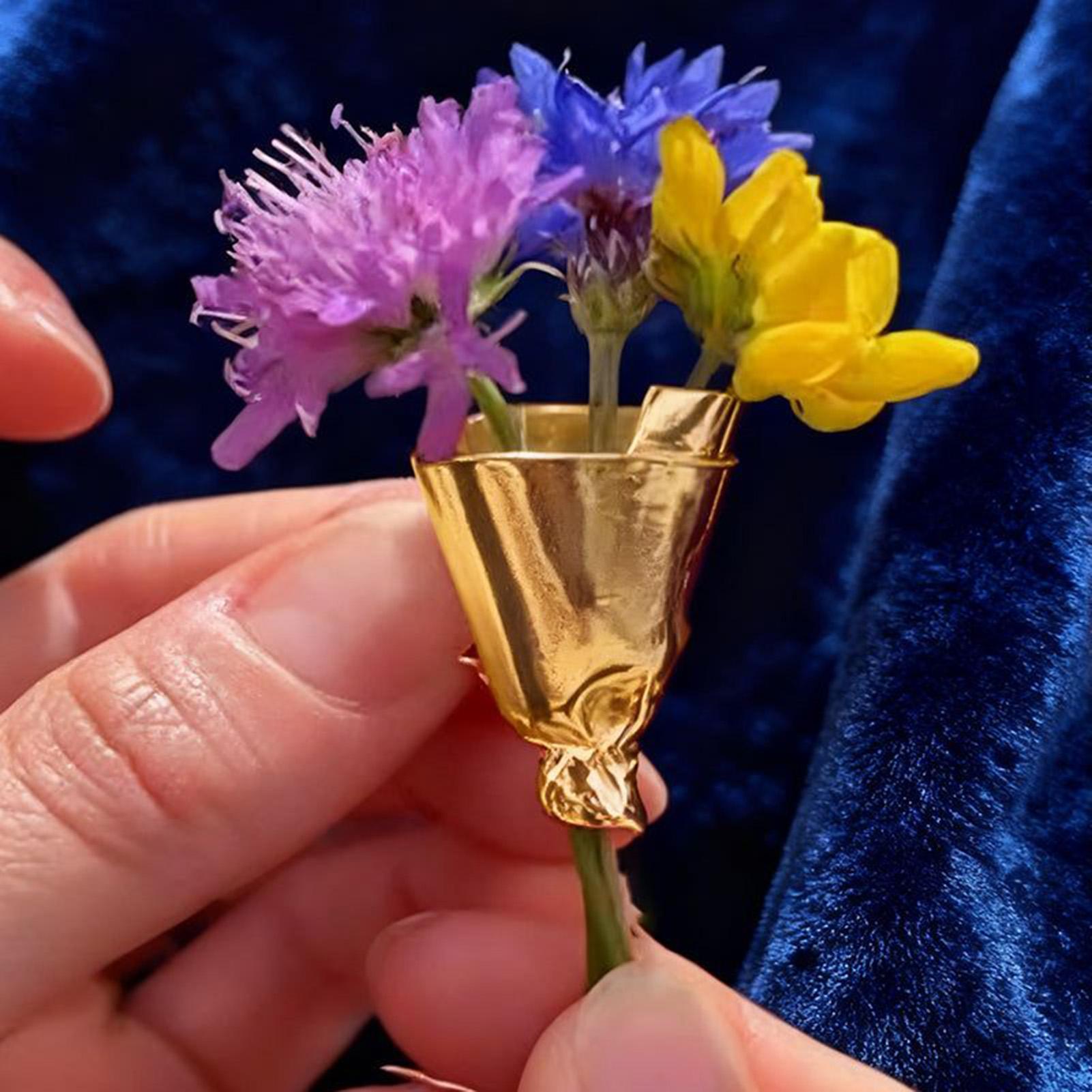 Spilla a bouquet di fiori da d - Travel Accessories India recensione e prezzo